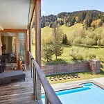 Kempinski Tirol Otel 5*