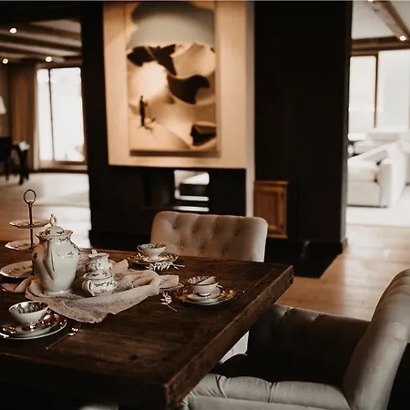Kempinski Tirol Szálloda 5*