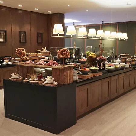 Kempinski Tirol Szálloda 5*